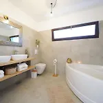 فيلة Suncica *