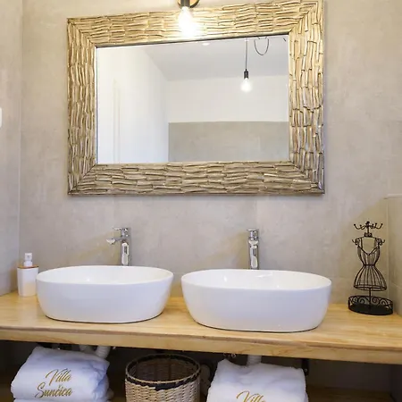 Suncica Villa Sukošan