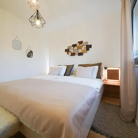 Suncica Villa *